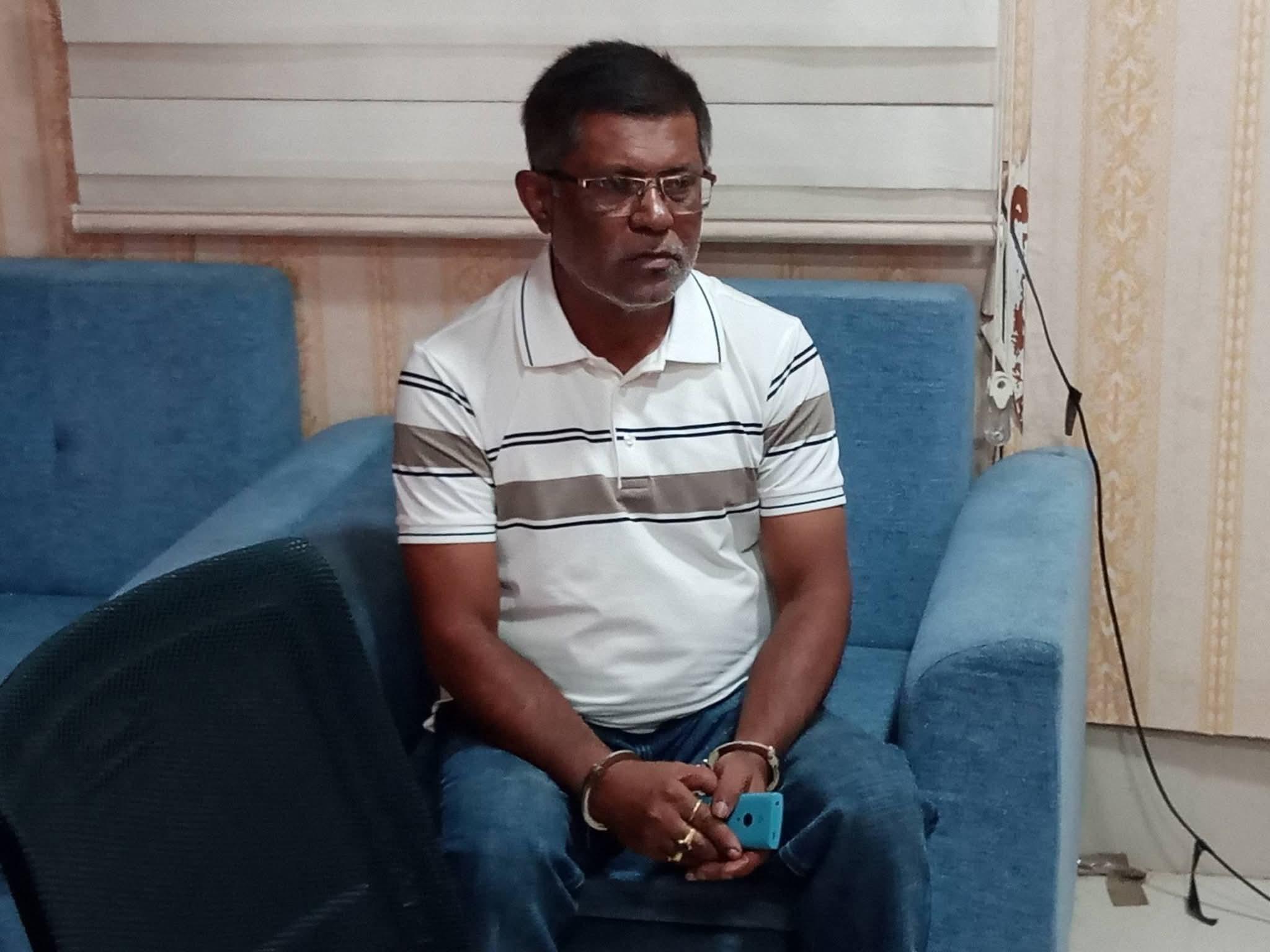 <h1>রামগড়ে সচিবের ভাই পরিচয়ে ইউএনওর কাছে লাখ টাকা দাবী, প্রতারক আটক</h1>