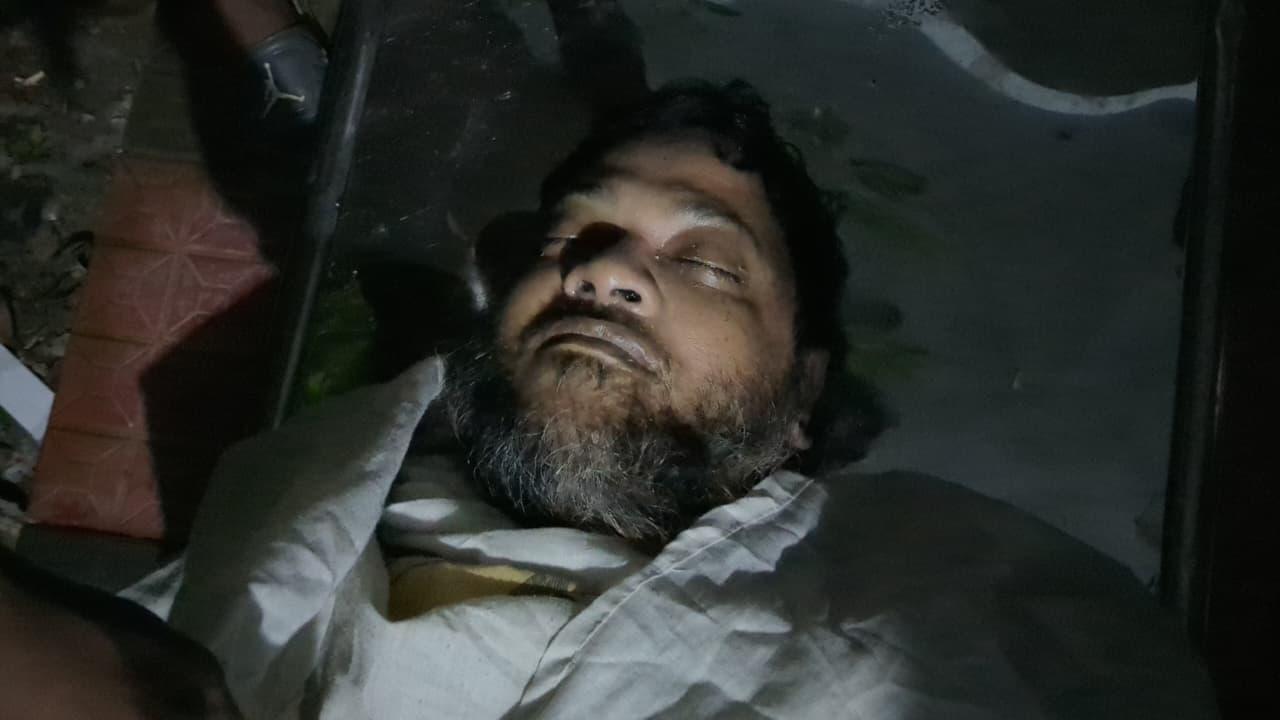 সংযুক্ত ছবি