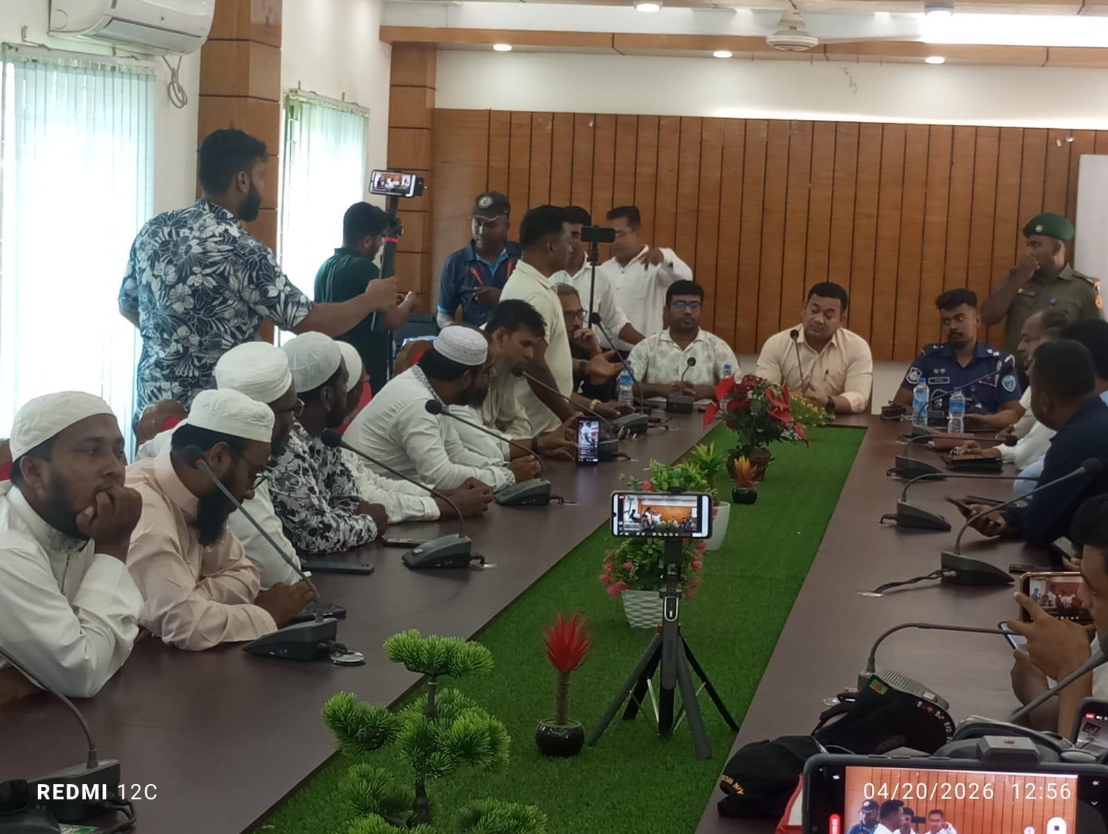 জ্বালানি মূল্য বৃদ্ধির প্রভাব, কুমিরা-গুপ্তছড়া ঘাটে স্পিড বোট ভাড়া ৩০০ টাকা নির্ধারণ