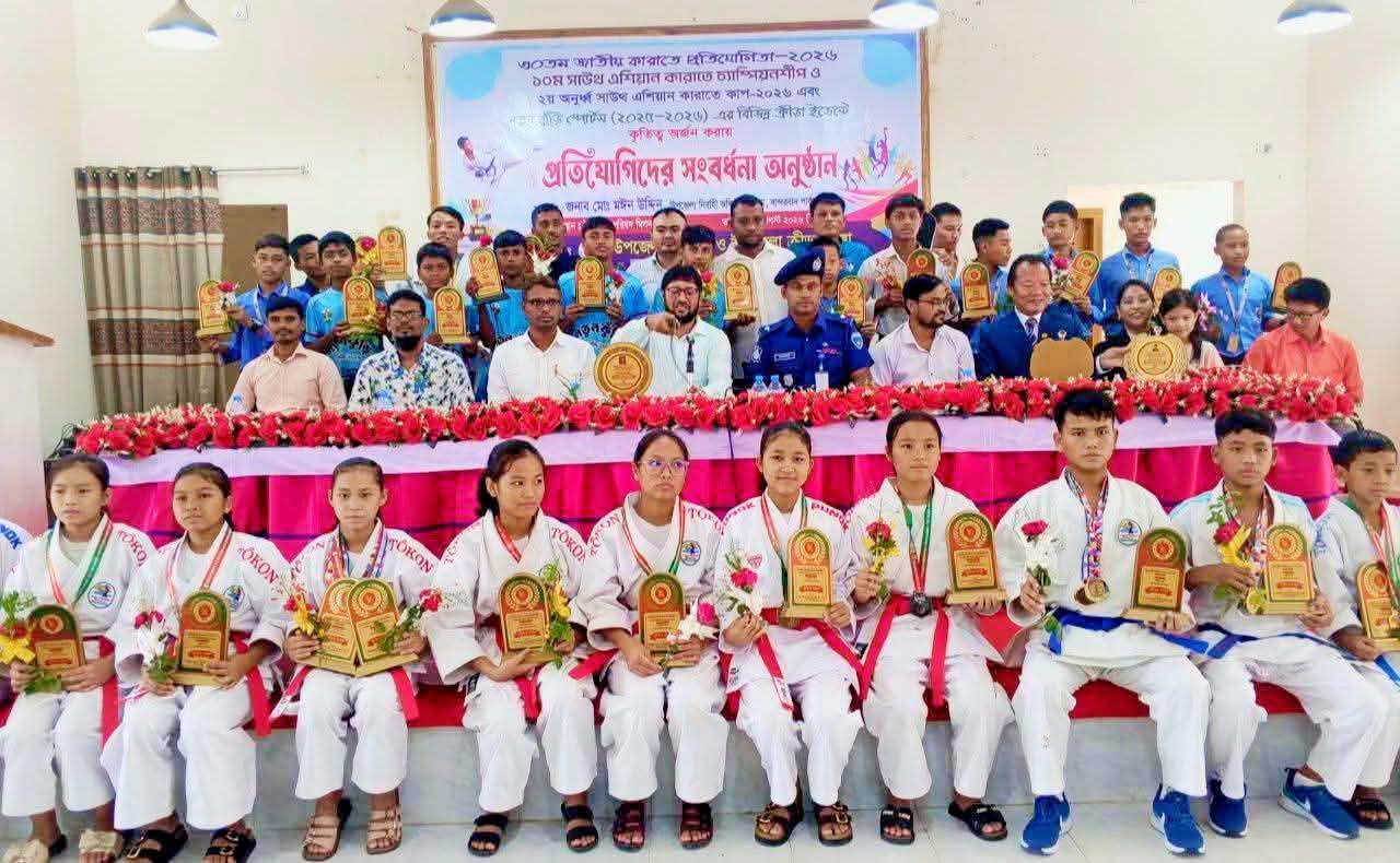 <h1>লামায় দক্ষিণ এশীয় কারাতে প্রতিযোগিতায় জয়ী ক্রীড়াবিদদের সংবর্ধনা দিলেন ইউএনও</h1>