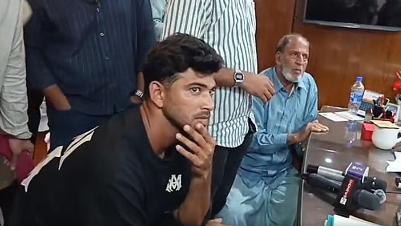 সংযুক্ত ছবি