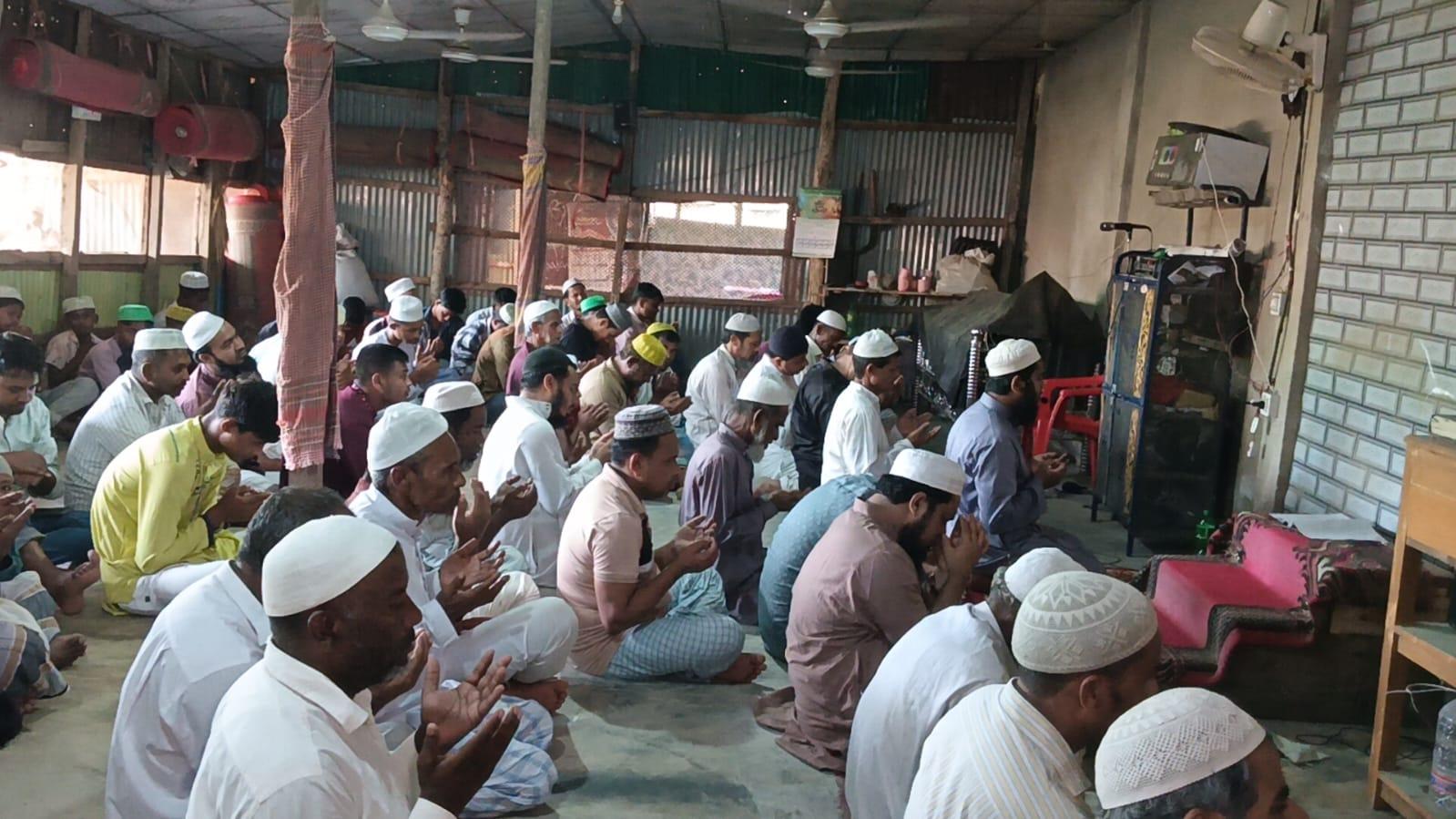 সংযুক্ত ছবি