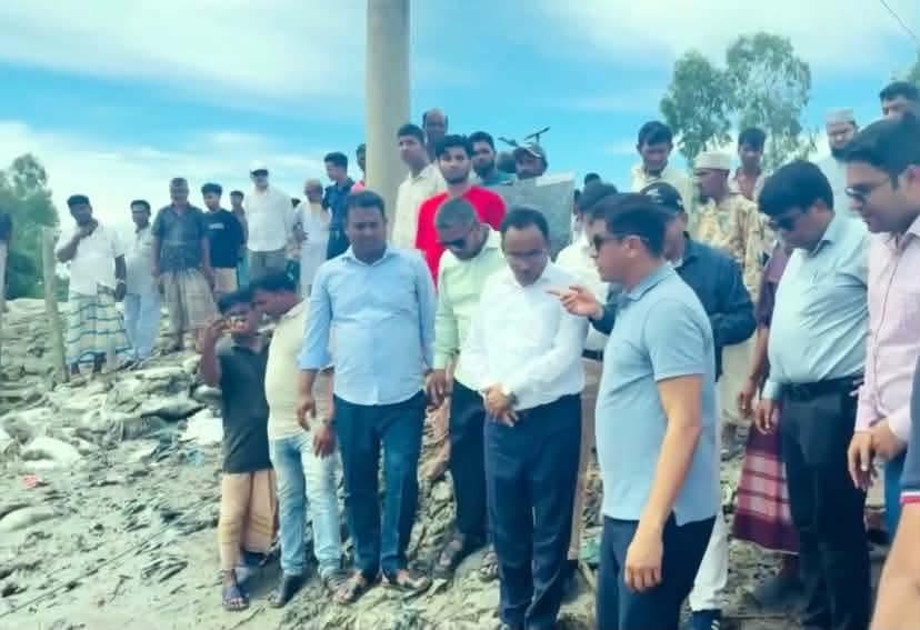 <p>পেকুয়া-কুতুবদিয়ায় দ্রুত সংস্কার হবে বেড়িবাঁধ-স্লুইসগেট: পানি সম্পদ প্রতিমন্ত্রী ফরহাদ হোসেন</p>
