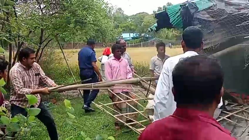 সংযুক্ত ছবি