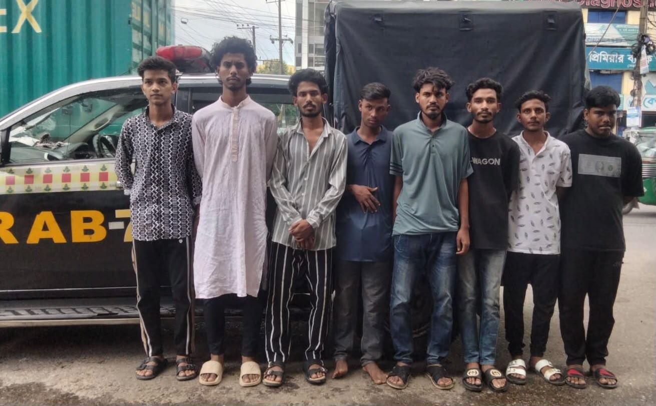 <h1>সাকিব হত্যা মামলার মোট ৮ জনকে ৪৮ ঘন্টার মধ্যে গ্রেফতার</h1>