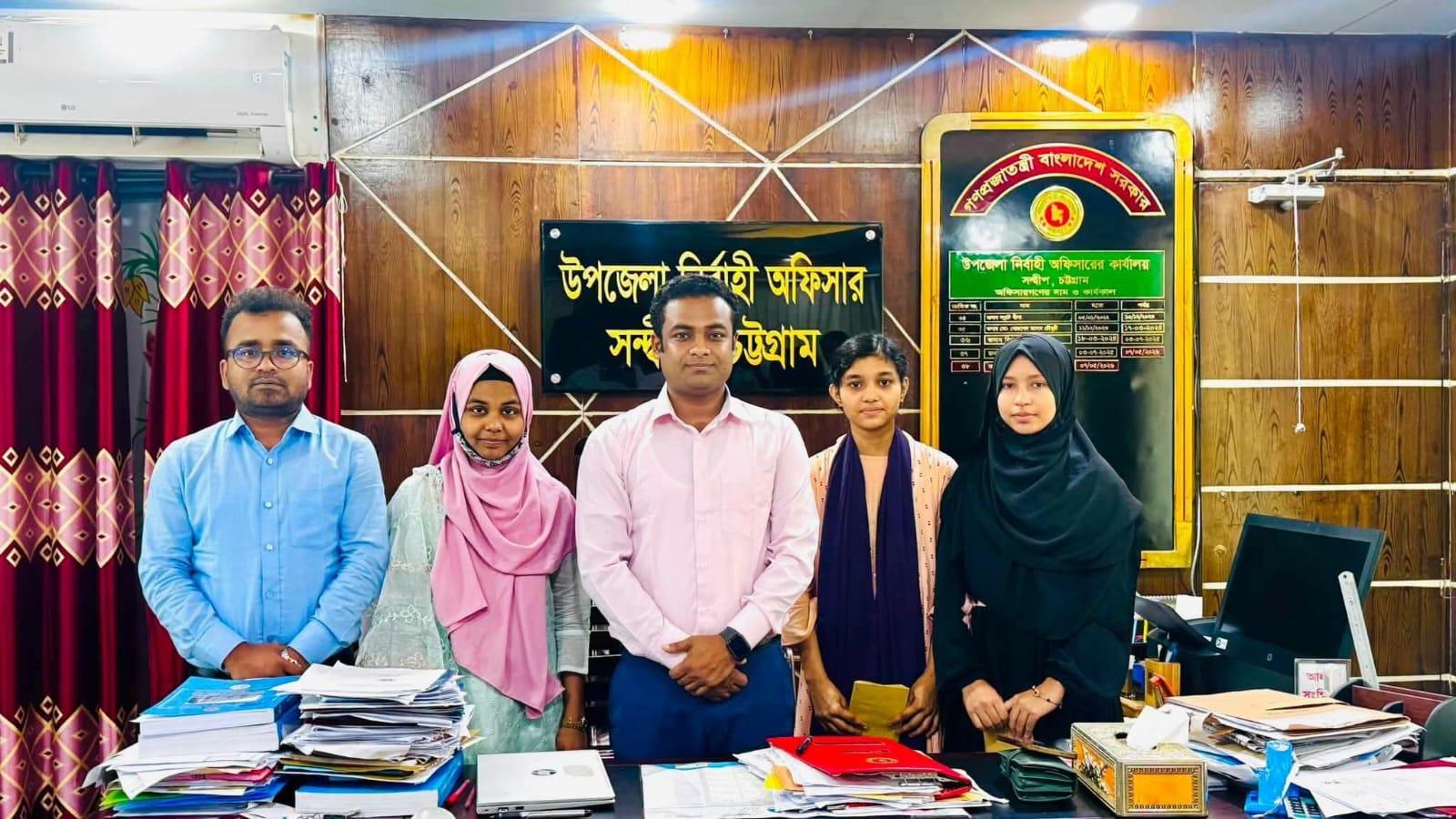 <h1>অভাবের কাছে হার মানেনি তিনকন্যা, পাশে দাঁড়াল সন্দ্বীপ উপজেলা প্রশাসন<br />
</h1>