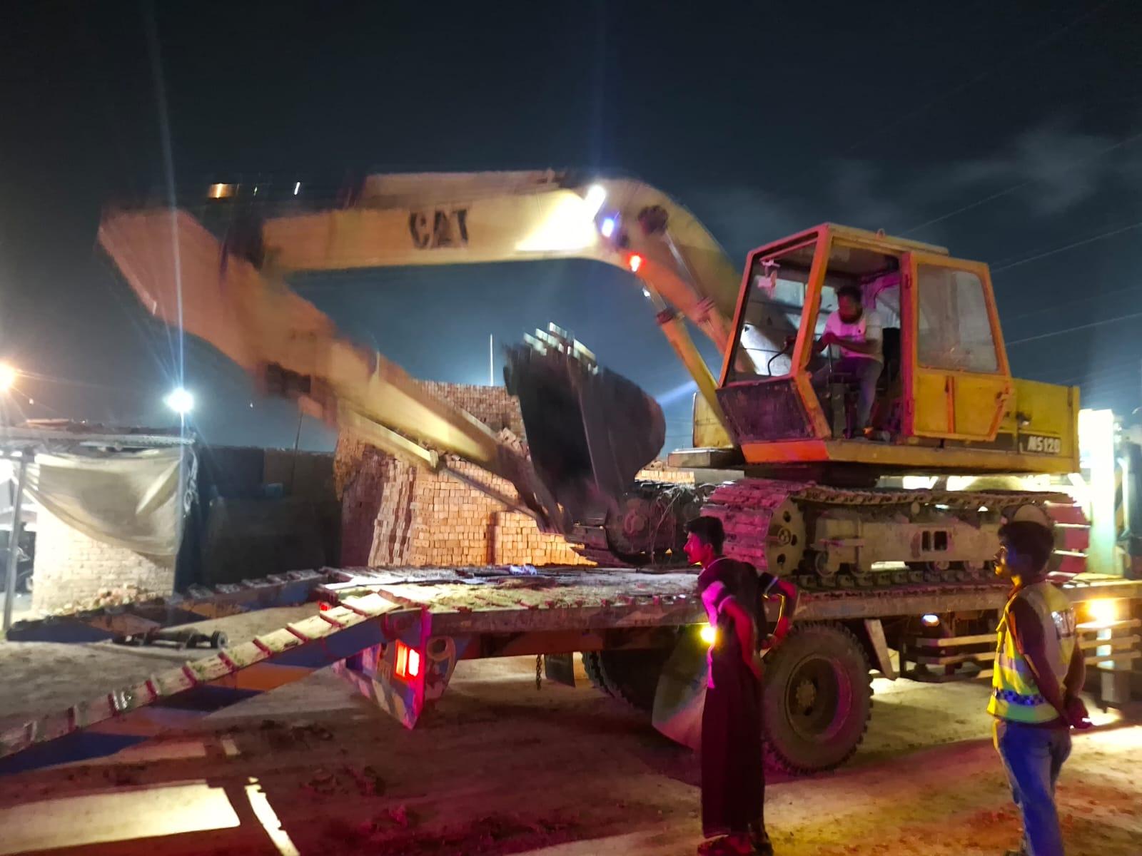 সংযুক্ত ছবি