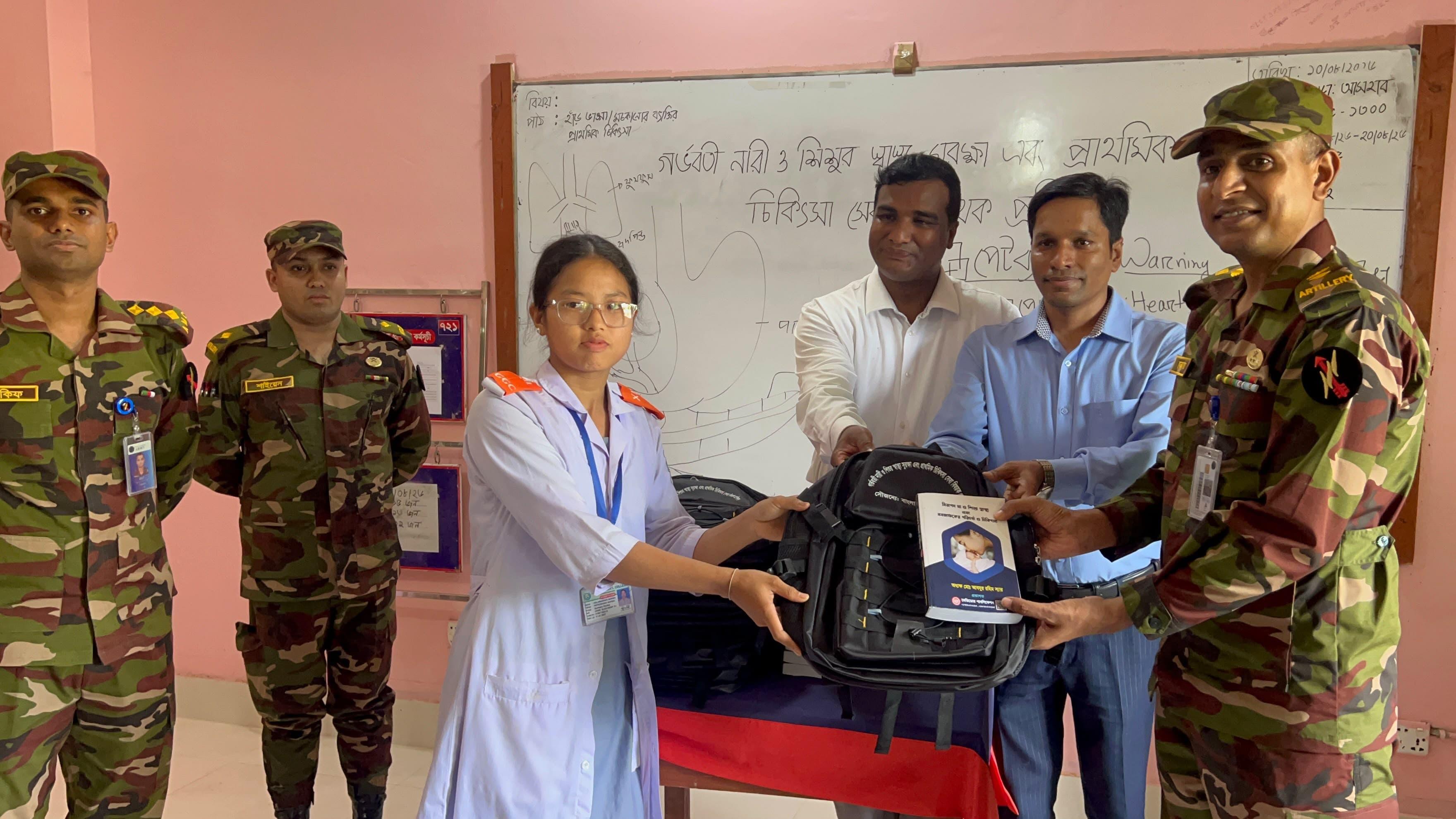 <h1>সেনাবাহিনীর উদ্যোগে ১০ দিন ব্যাপী চিকিৎসা ও নার্সিং প্রশিক্ষণ শুরু</h1>