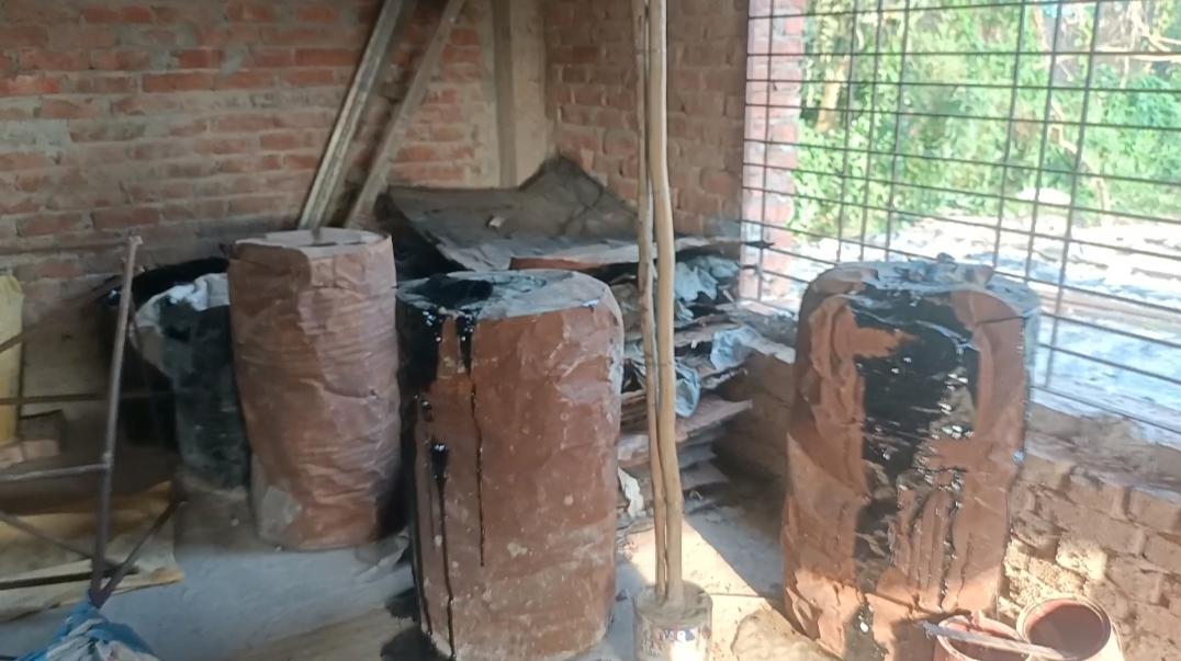 সাতকানিয়ায় বিরোধপূর্ণ জায়গায় সরকারি প্রকল্পের নির্মাণসামগ্রী রাখার অভিযোগ