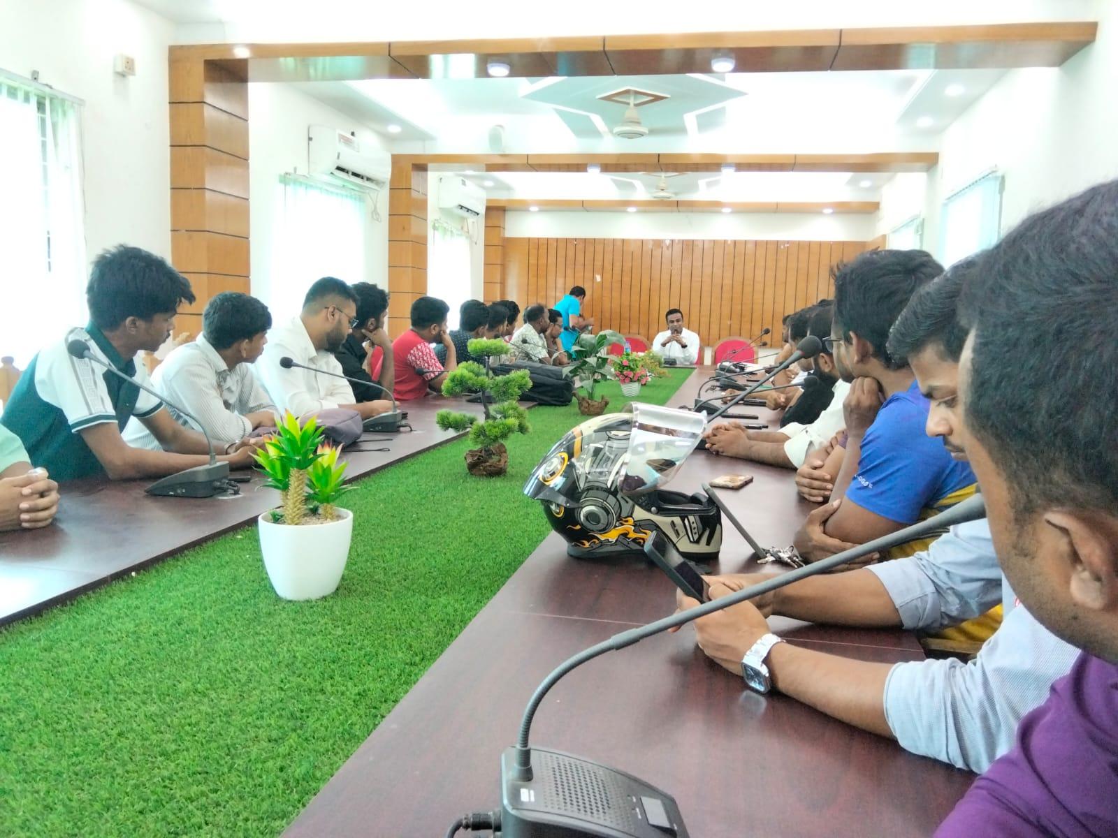 <h1>সন্দ্বীপে সাংবাদিকদের সঙ্গে ইউএনও&rsquo;র মতবিনিময়<br />
</h1>