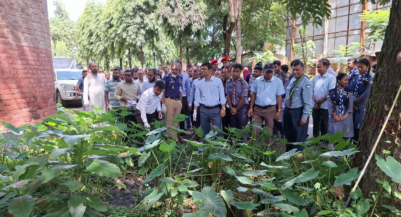 সংযুক্ত ছবি