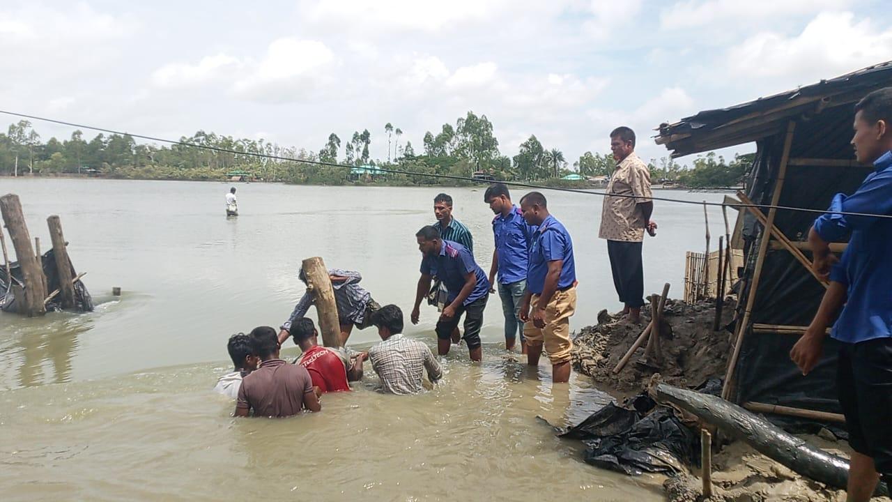 <h1>প্রবাহমান খালে ৫৮ কৃত্রিম বাঁধ মগনামায় ১৫ হাজার মানুষের জলাবদ্ধতা<br />
</h1>