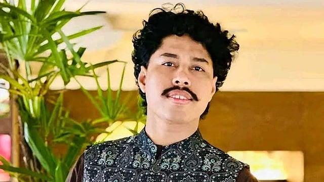 সংযুক্ত ছবি