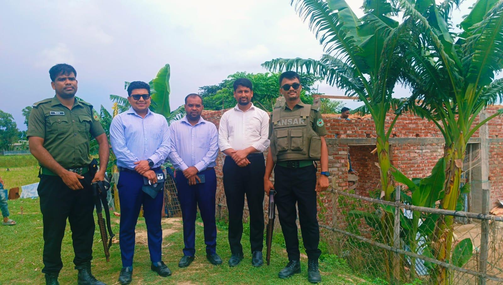 সংযুক্ত ছবি