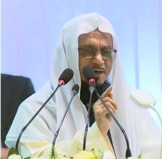 দেশে প্রথম পেশাদার ইমামকে প্রশাসনিক পদে নিয়োগ