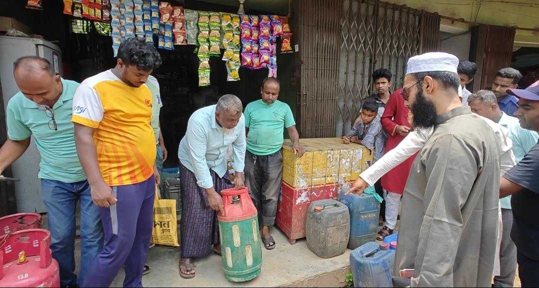 খাগড়াছড়ি গ্যাসের বোতলে পানি মজুদ: ২৫ হাজার টাকা অর্থদন্ড