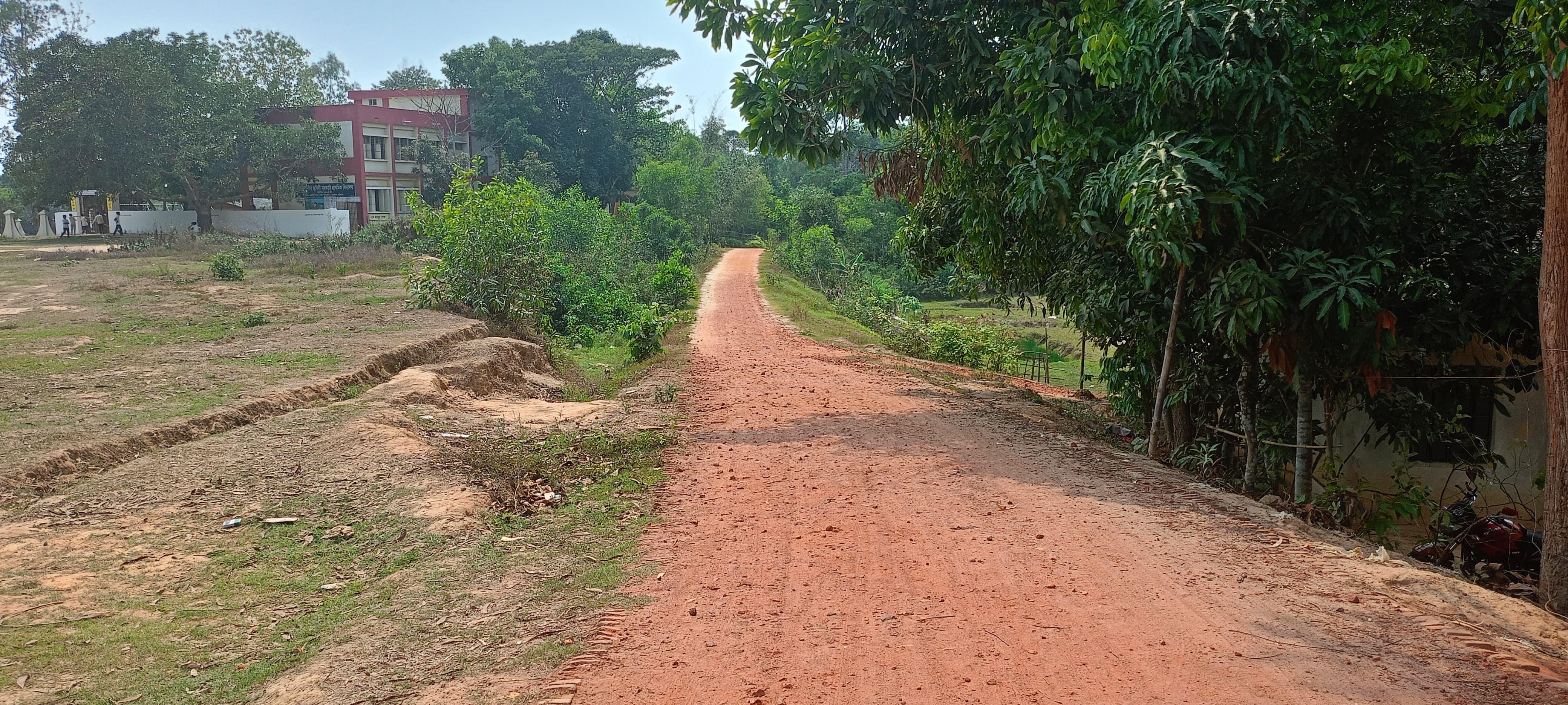 সংযুক্ত ছবি