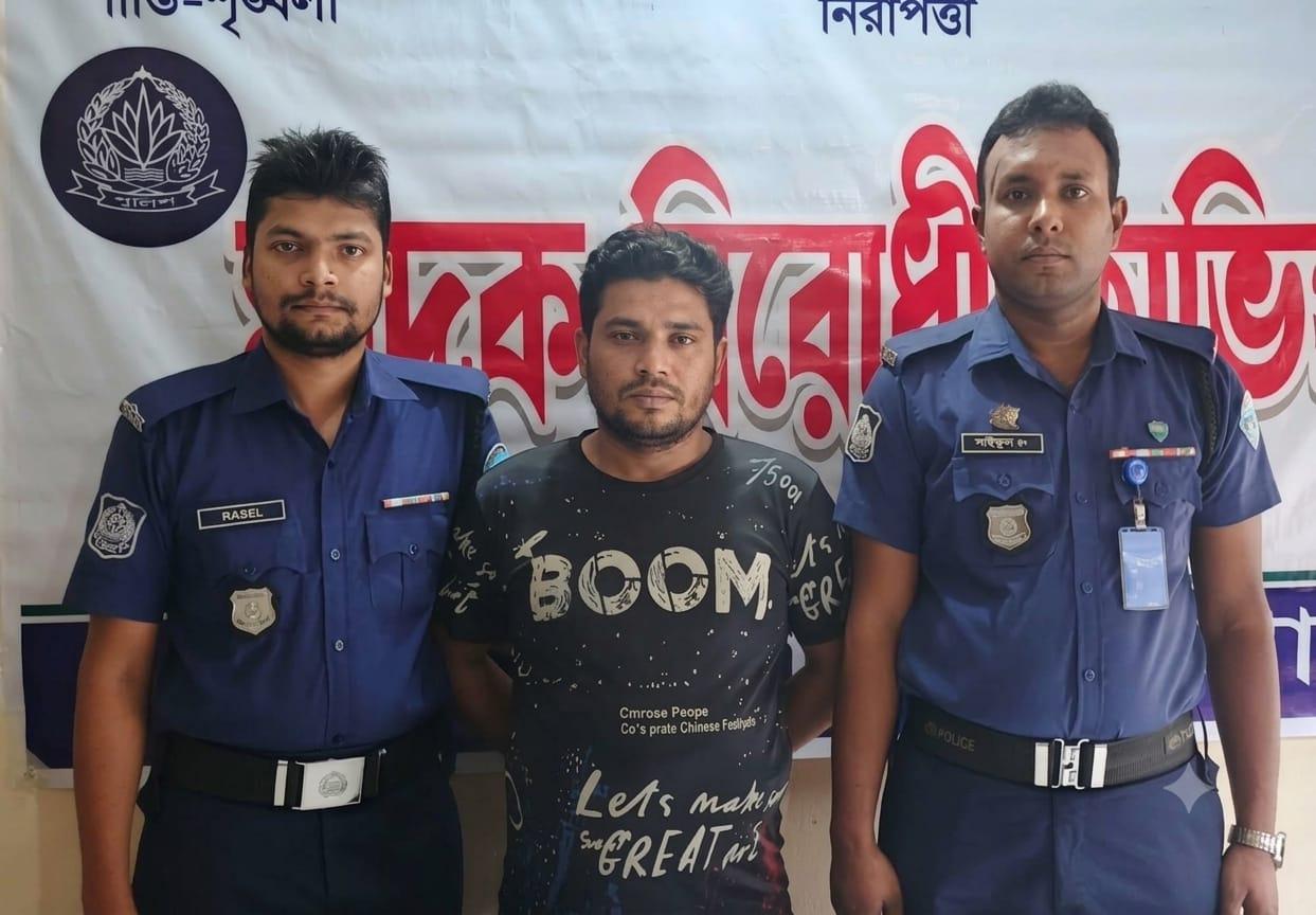 <h1>পটিয়ায় ৯ বছরের শিশুকে ধর্ষণের অভিযোগে মাদ্রাসাশিক্ষক গ্রেপ্তার</h1>