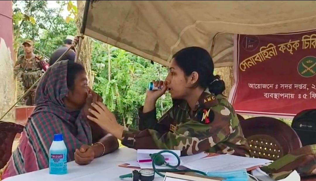 সংযুক্ত ছবি