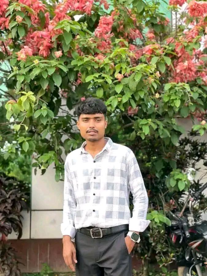 সংযুক্ত ছবি