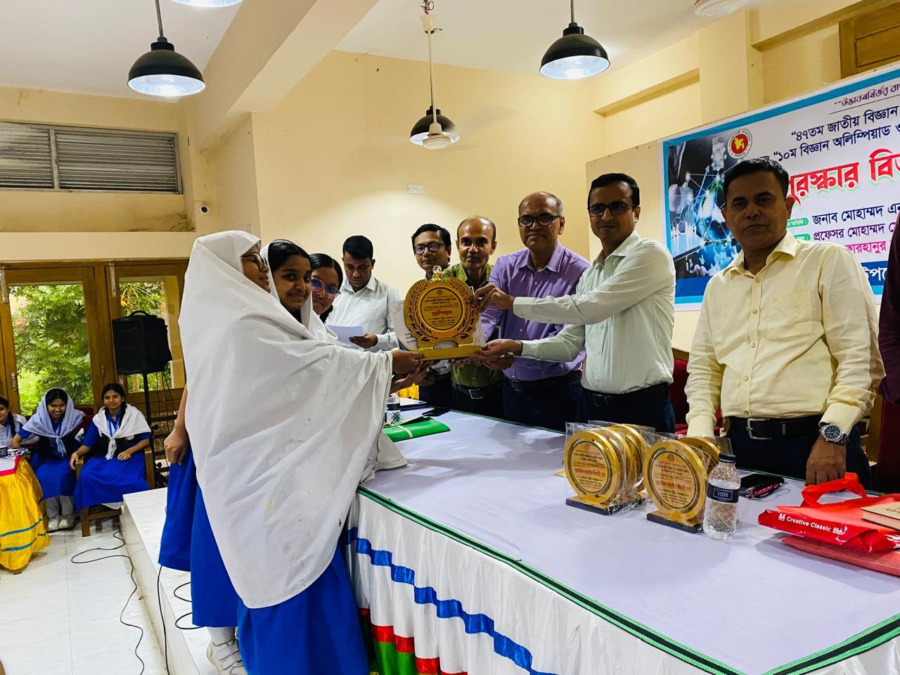 পটিয়ায় জাতীয় বিজ্ঞান ও প্রযুক্তি সপ্তাহের সমাপনী ও পুরস্কার বিতরণ সম্পন্ন