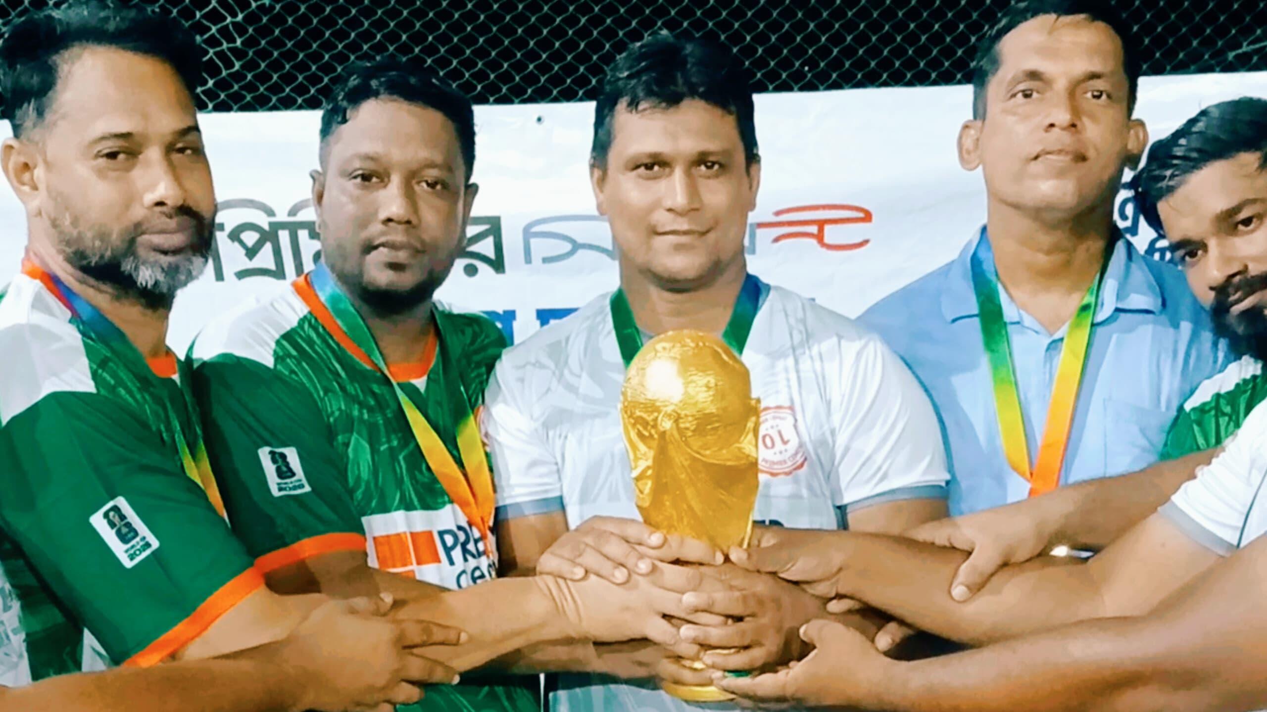 <h1>হাটহাজারীতে প্রিমিয়ার সিমেন্টের বিশ্বকাপ মাতোয়ারা প্রীতি ফুটবল অনুষ্ঠিত</h1>