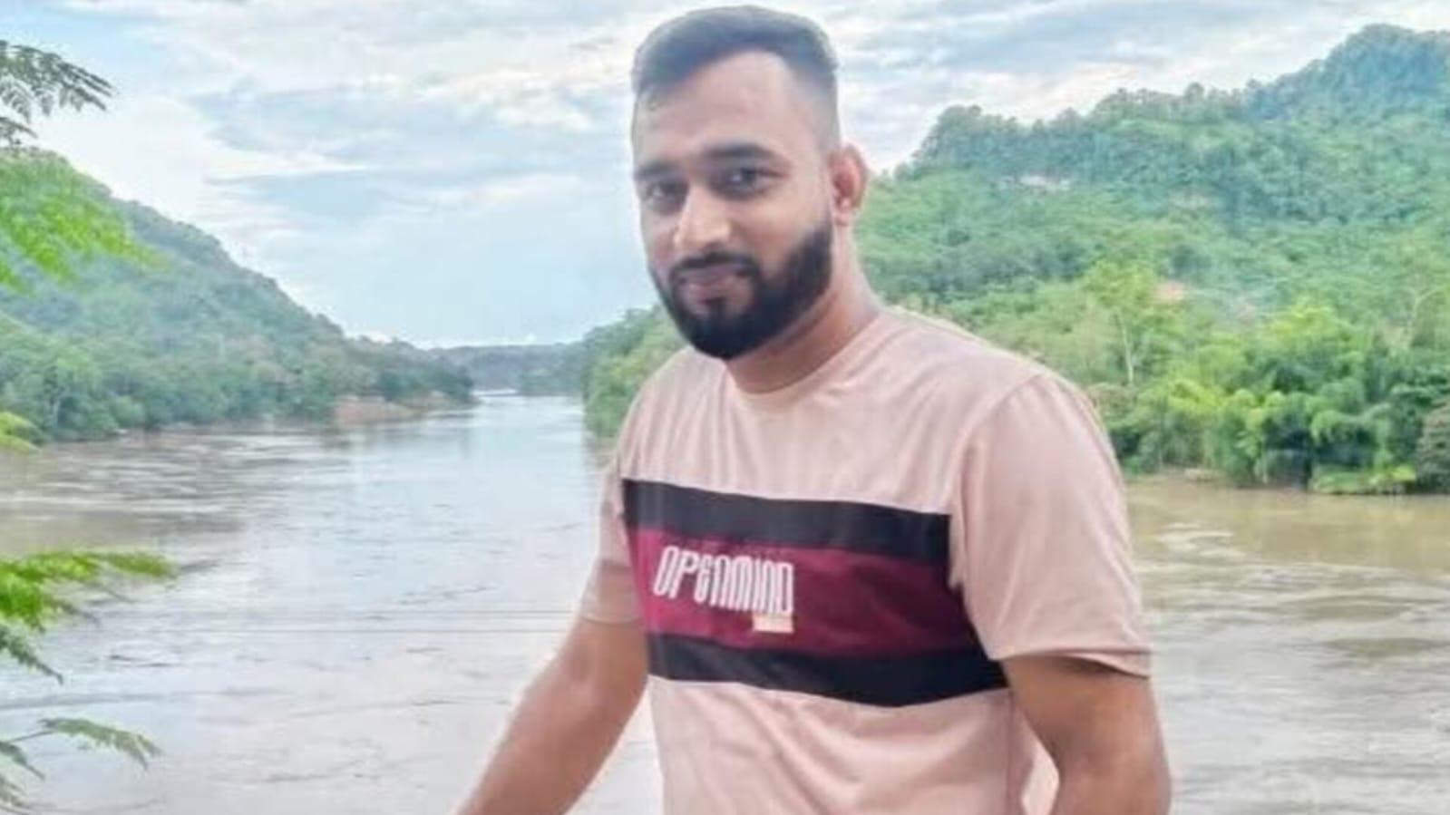 আর্থিক লেনদেনকে কেন্দ্র করে, হাটহাজারীতে ডাম্পট্রাক চাপায় কৃষকদল নেতাকে হত্যার অভিযোগ