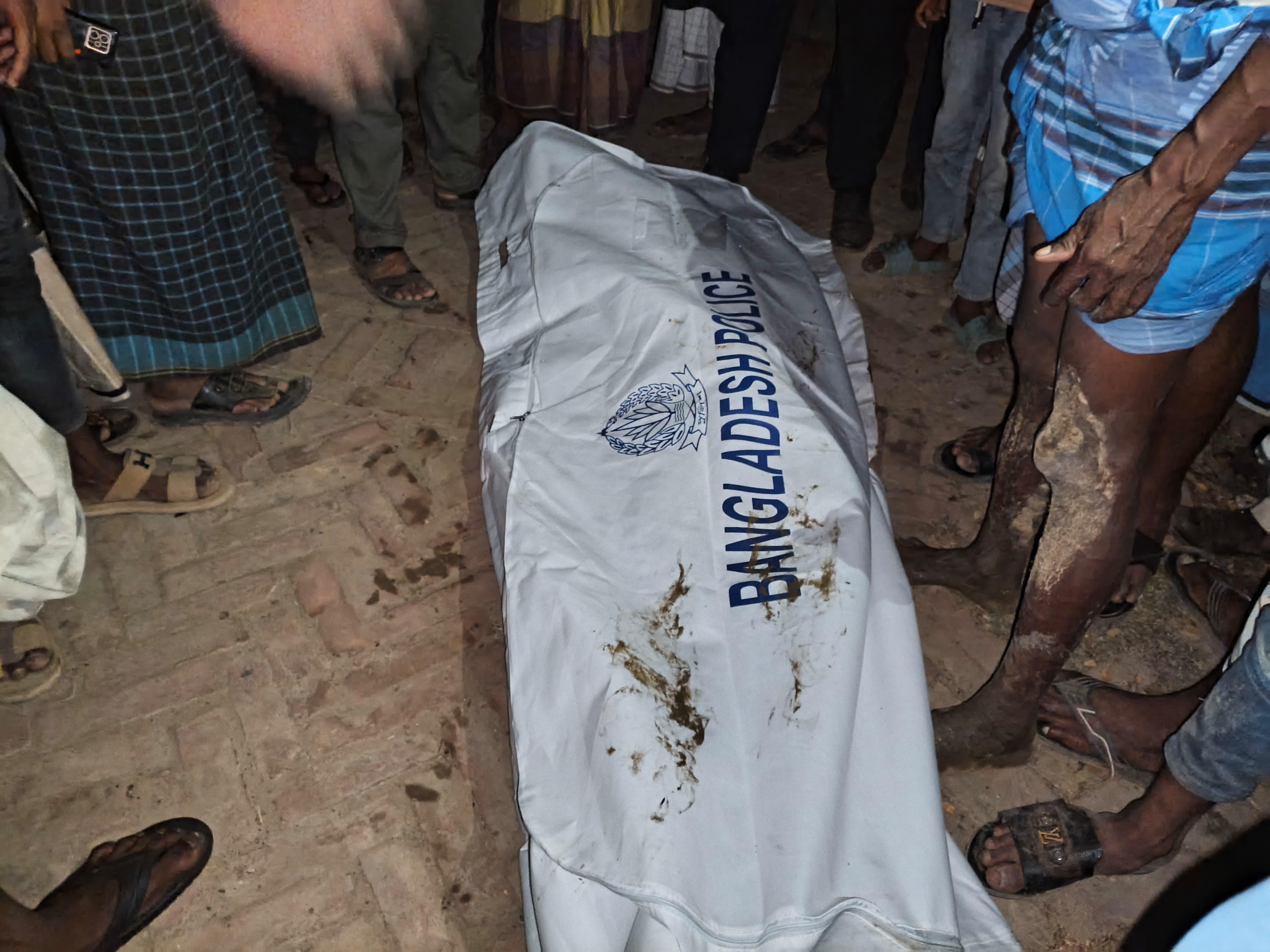 সংযুক্ত ছবি