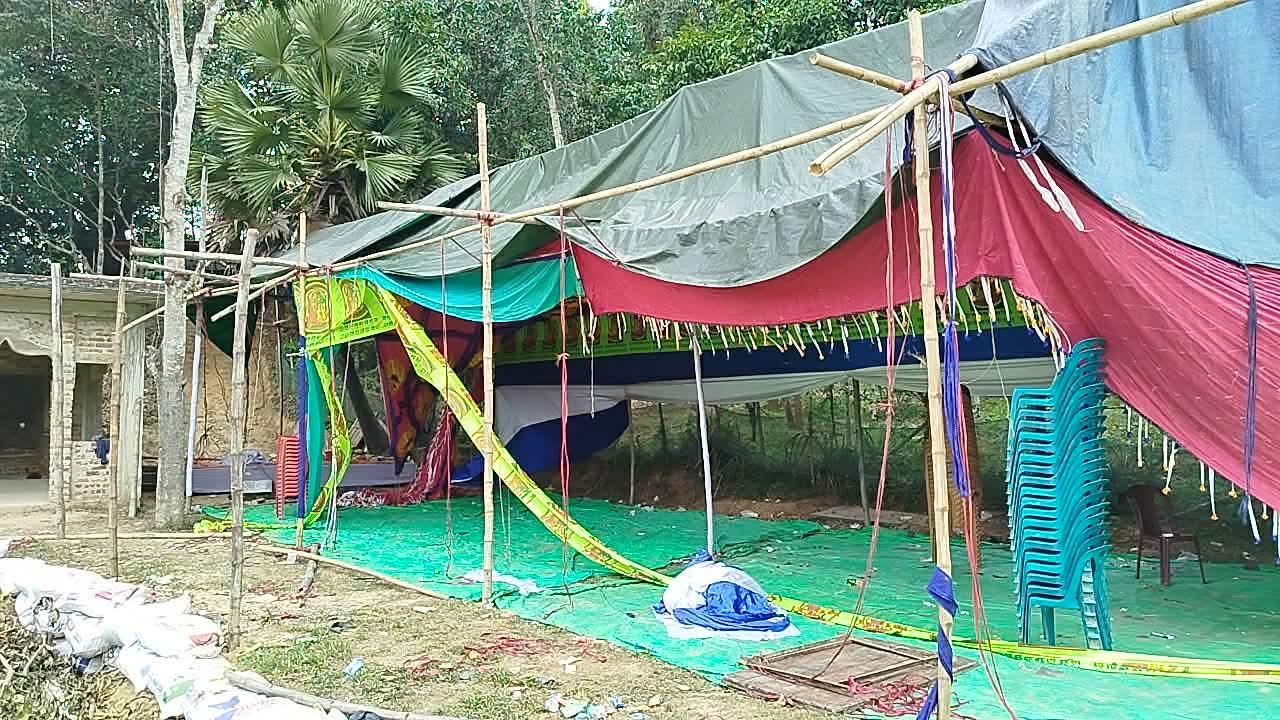 মীরসরাইয়ে কিশোর গ্যাংয়ের হামলায় পন্ড গীতা পাঠ ও মহোৎসব অনুষ্ঠান