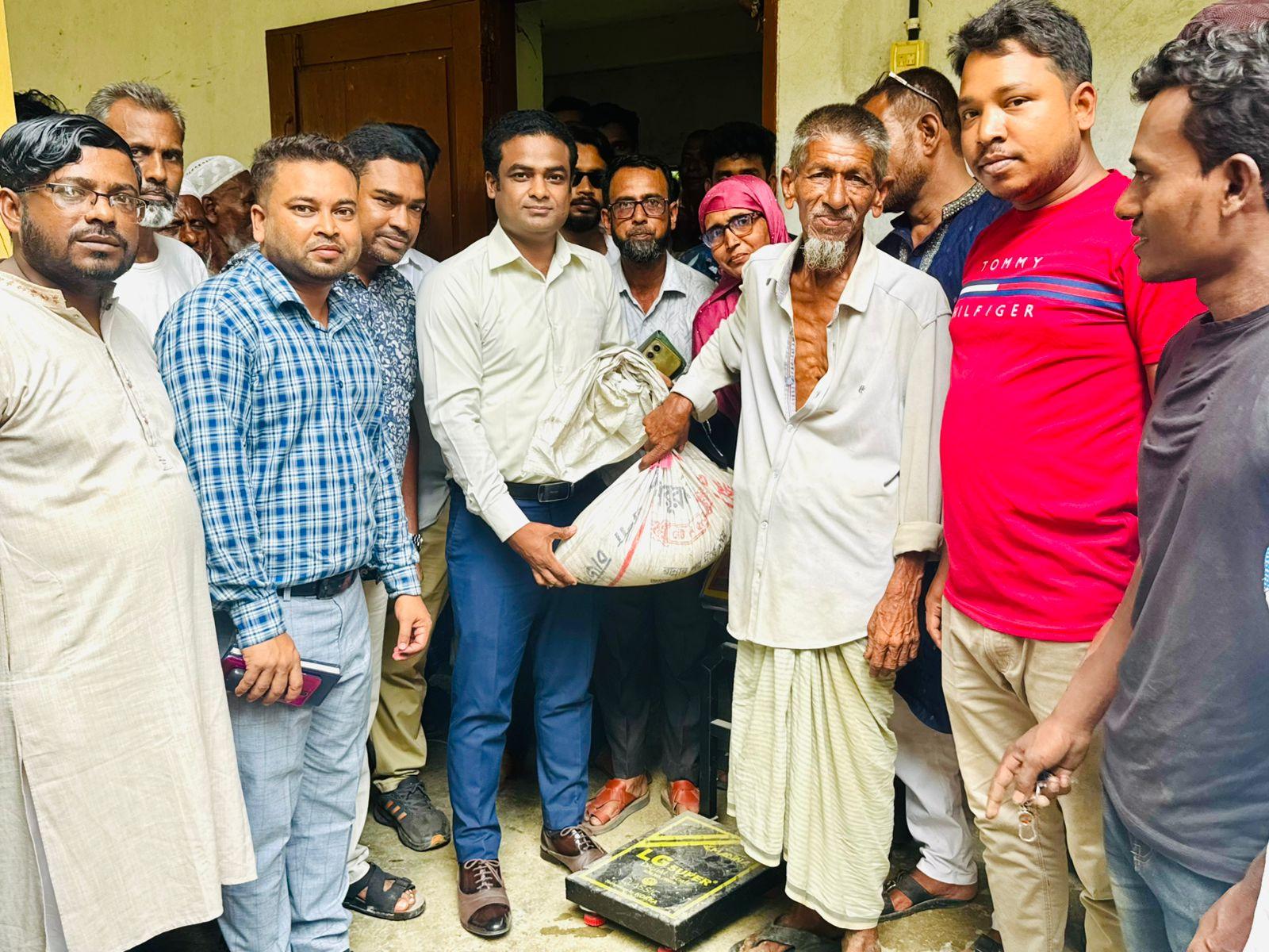 সন্দ্বীপে ভিজিএফ চাল বিতরণে জালিয়াতি, ইউএনওর অভিযানে জরিমানা