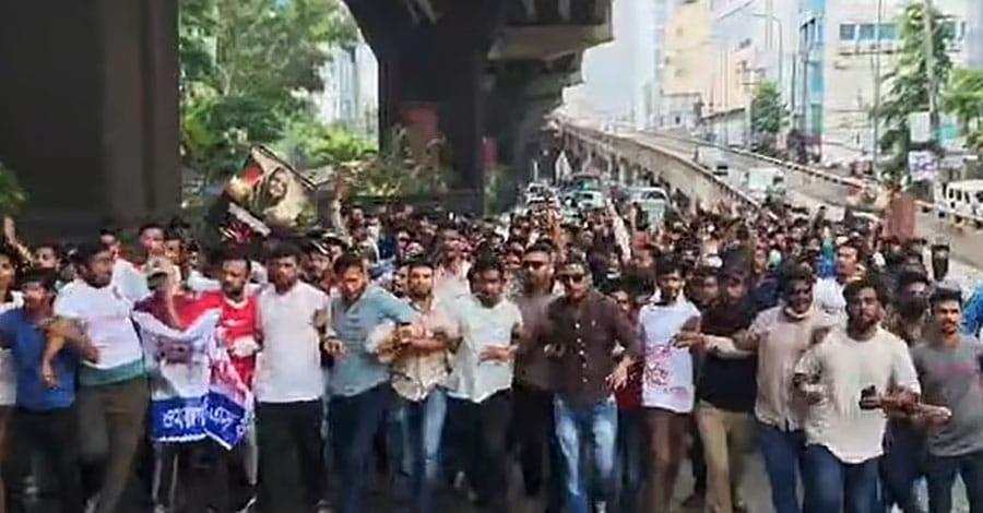 নগরে নিষিদ্ধ ছাত্রলীগের  মিছিল