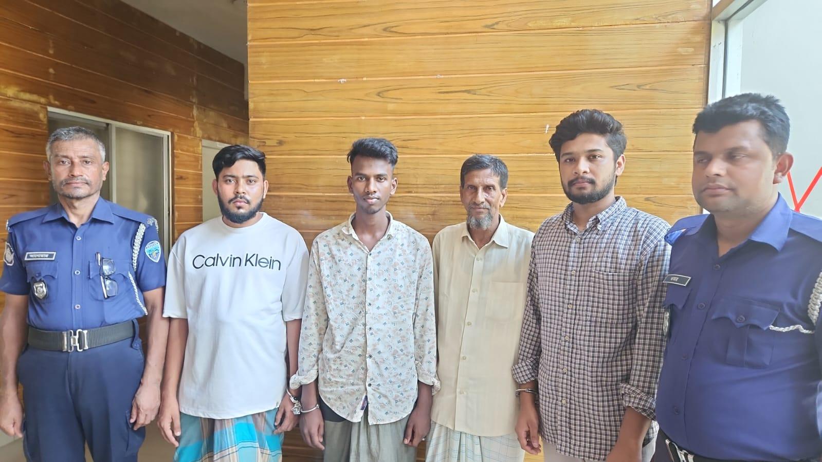 আনোয়ারায় নিষিদ্ধ ছাত্রলীগের নেতাকর্মীসহ গ্রেপ্তার ৪
