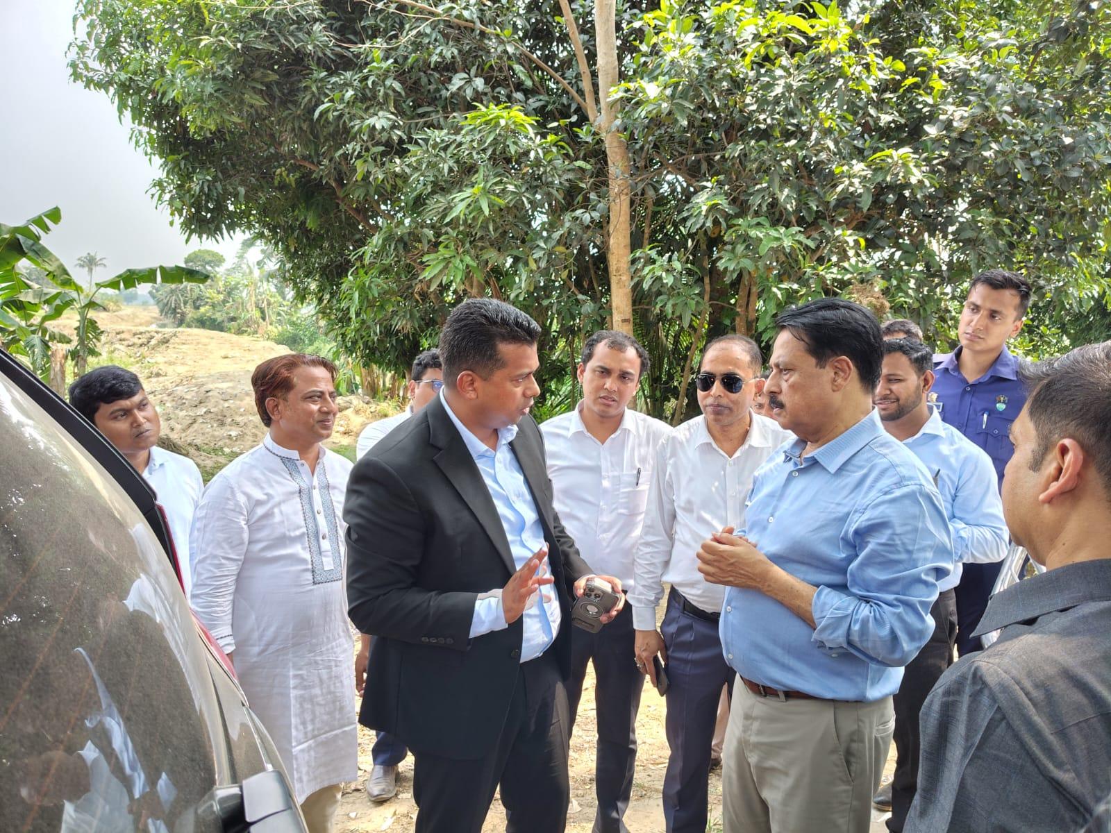 সংযুক্ত ছবি