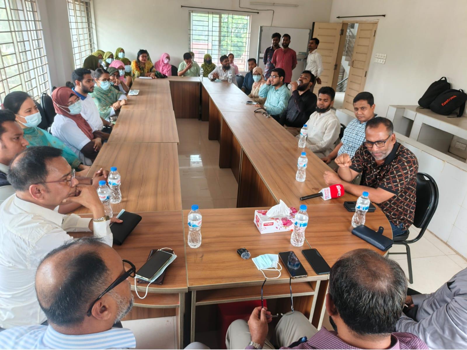 পাহাড়ে হাম-রুবেলা আক্রান্ত বাড়ছে, কুরুকপাতায় জরুরি স্বাস্থ্য ক্যাম্প, পরিদর্শনে বিভাগীয় স্বাস্থ্য পরিচালক