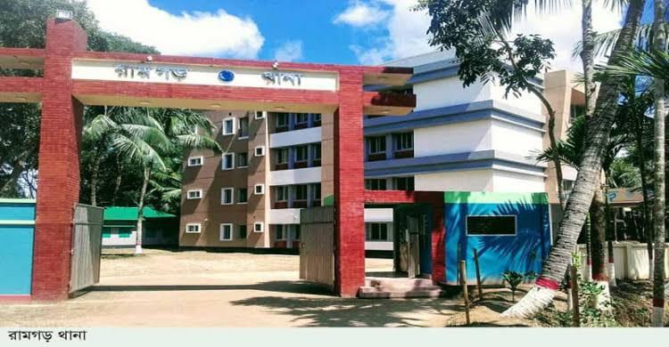 সংযুক্ত ছবি
