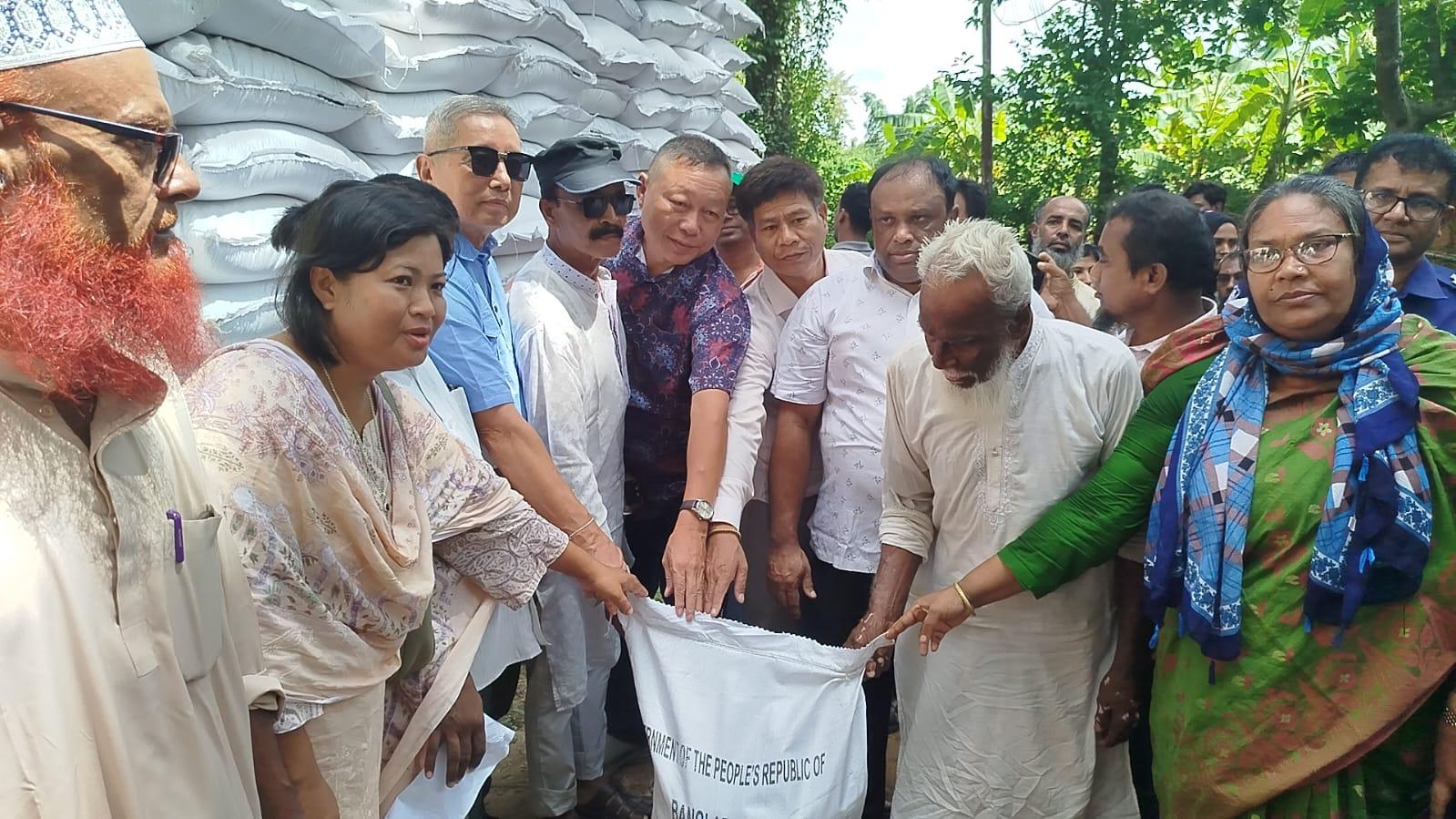 <h1>রাজস্থলীতে বন্যায় ক্ষতিগ্ৰস্থ পরিবারের মাঝে রাঙামাটি জেলা পরিষদের&nbsp; দ্বিতীয় দফায় ত্রাণ বিতরণ</h1>