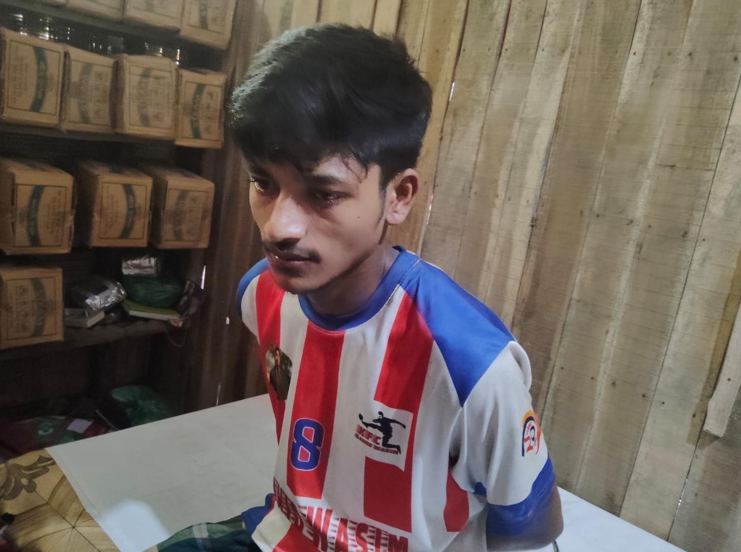 <h1>এক মাসে ৪০টি মটর-ব্যাটারি চুরি পেকুয়ায় যুবক আটক, মালামাল উদ্ধার</h1>