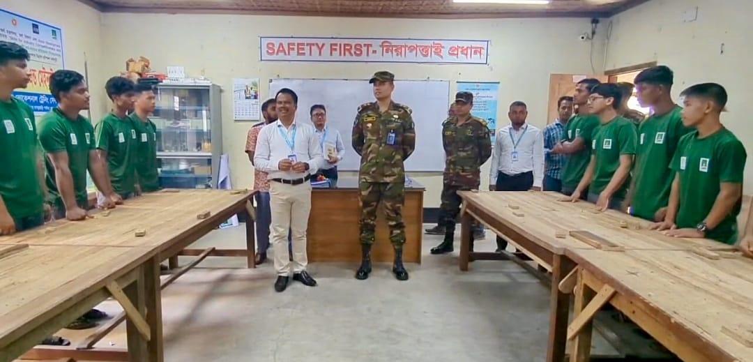 <h1>বেকারদের সেনাবাহিনীর বিনামূল্যে কারিগরি প্রশিক্ষণ</h1>
