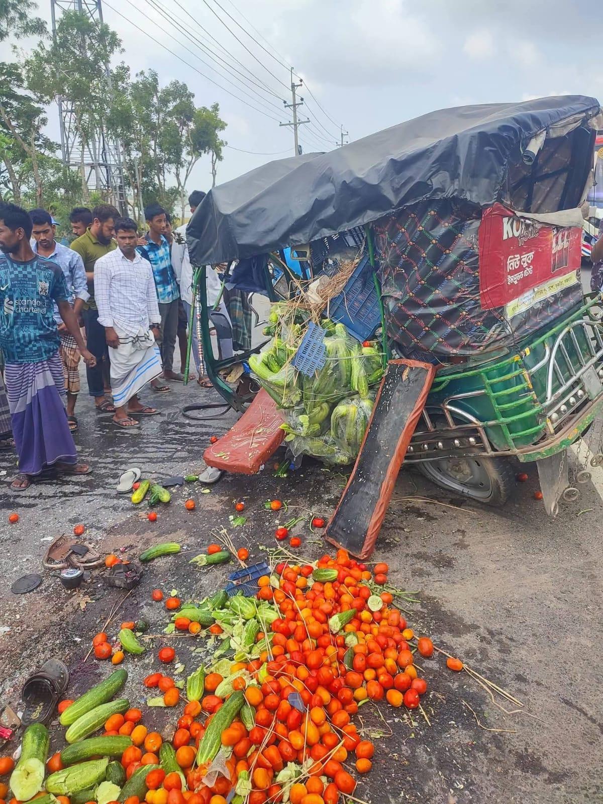 পেকুয়ায় বাস-সিএনজির মুখোমুখি সংঘর্ষে আহত ২