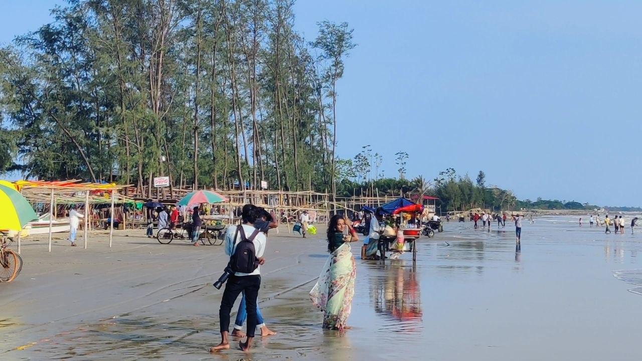 সংযুক্ত ছবি