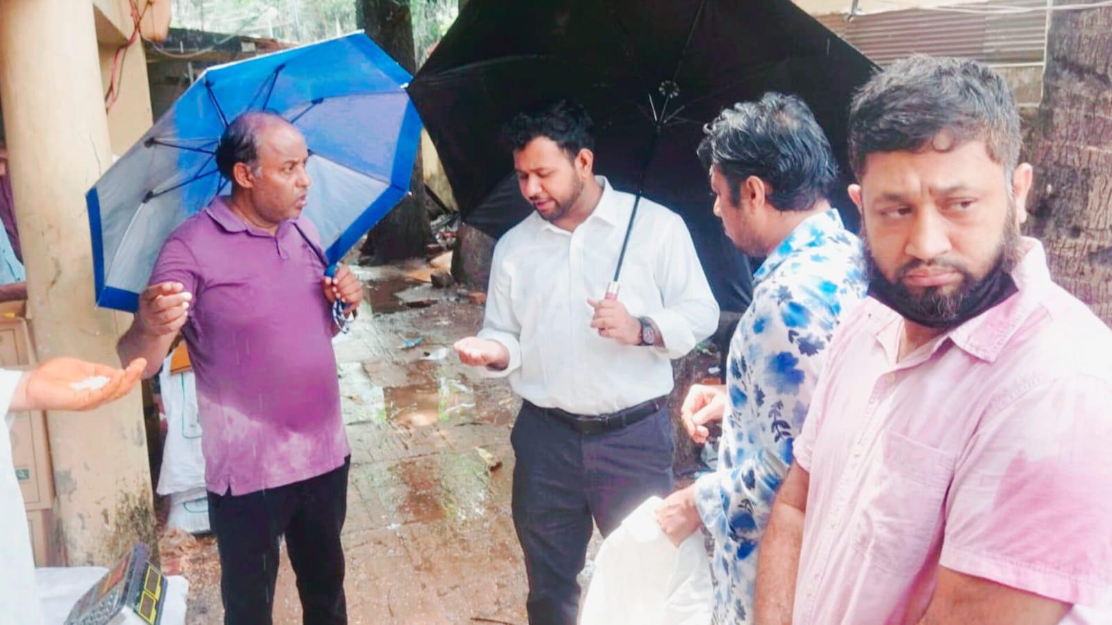 হাটহাজারীতে নিম্নমানের চাল টিসিবির প্যাকেজে, জব্দ হলো বিপুলপরিমাণ চাল