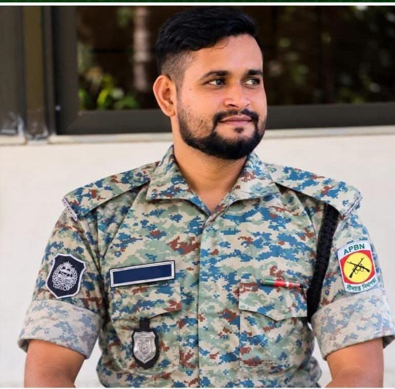 <h1>উখিয়ায় এপিবিএন কর্মকর্তার রহস্যজনক মৃত্যু, দরজা কেটে লাশ উদ্ধার</h1>