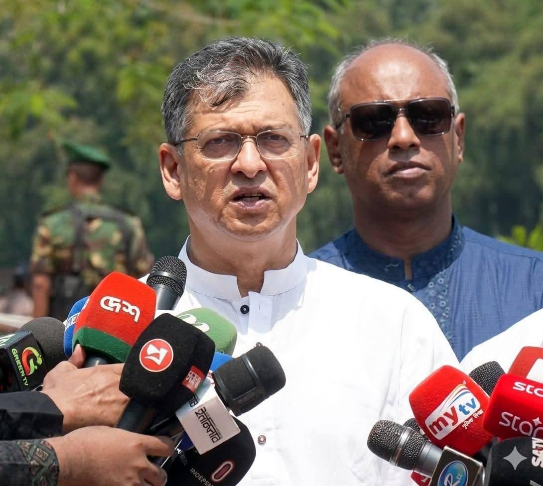 সংযুক্ত ছবি
