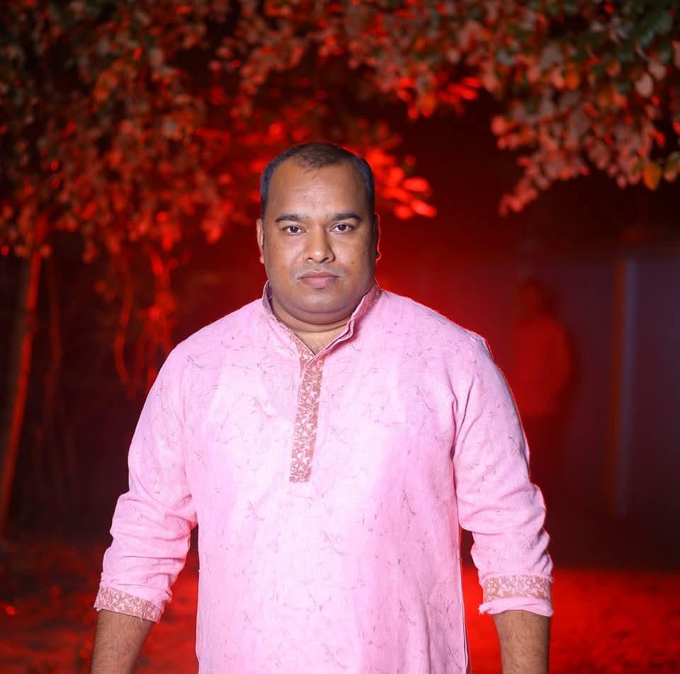 পটিয়ায় পরকীয়া করতে গিয়ে স্থানীয়দের হাতে ধরা যুবদল নেতা, ভিডিও ভাইরাল
