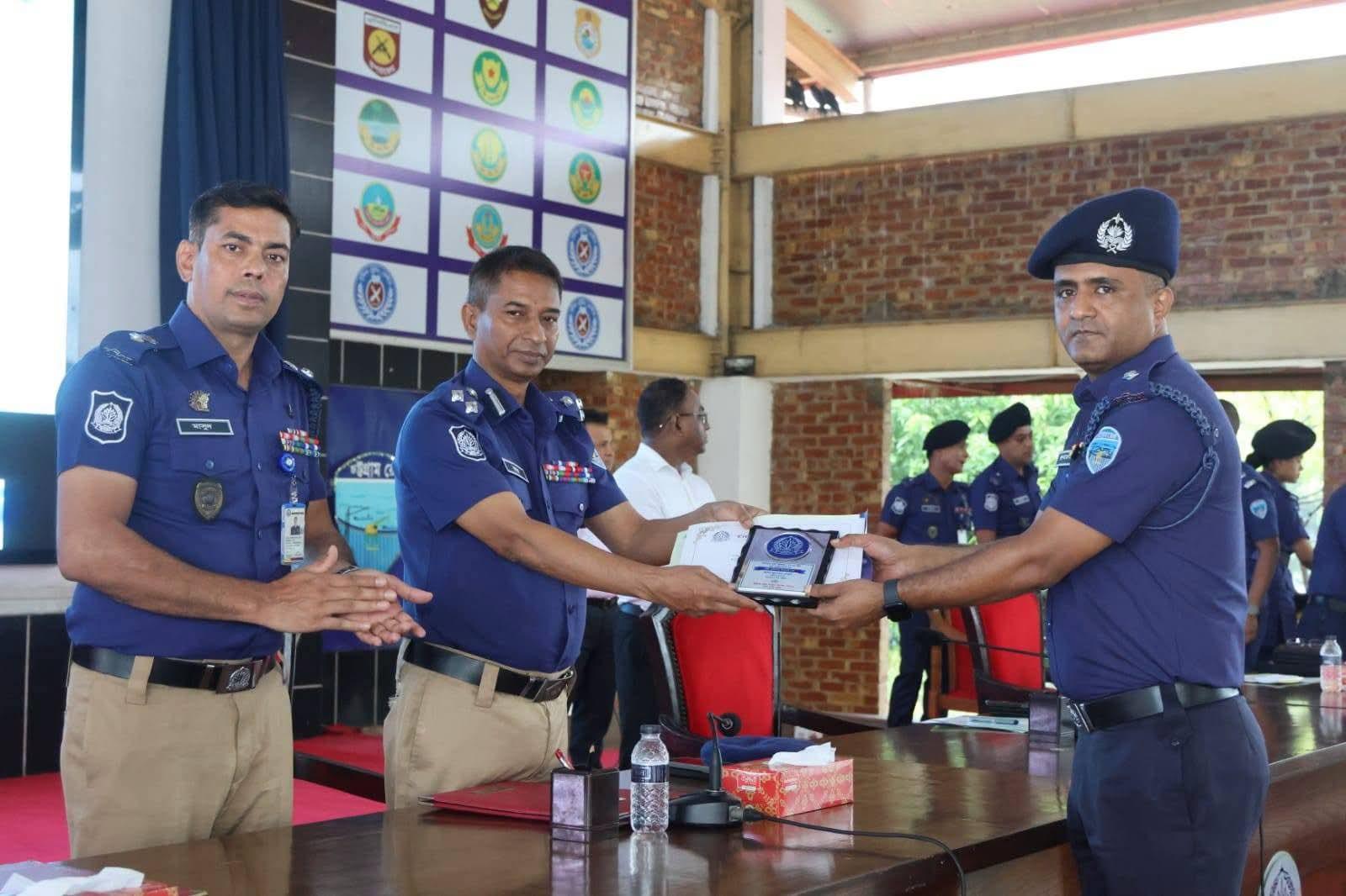 <h1>চট্টগ্রাম জেলার শ্রেষ্ঠ ওসি হলেন&mdash;আনোয়ারার জুনায়েত</h1>