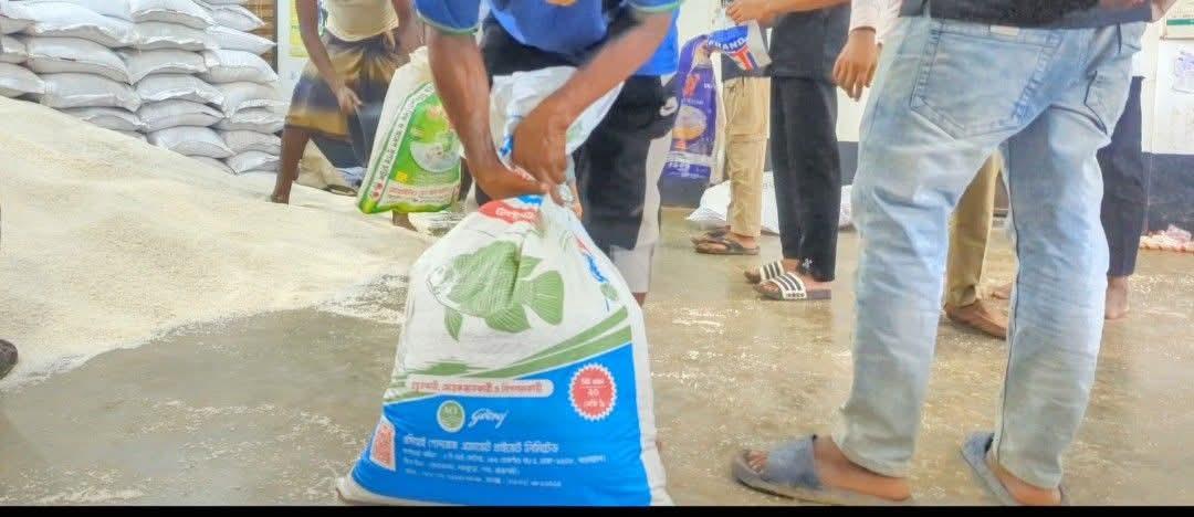 পদুয়া ভারপ্রাপ্ত চেয়ারম্যানের স্বজন প্রীতি ও দুর্নীতি