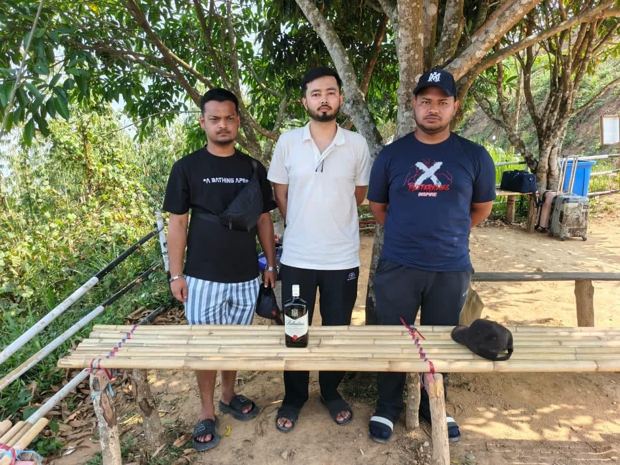 সংযুক্ত ছবি