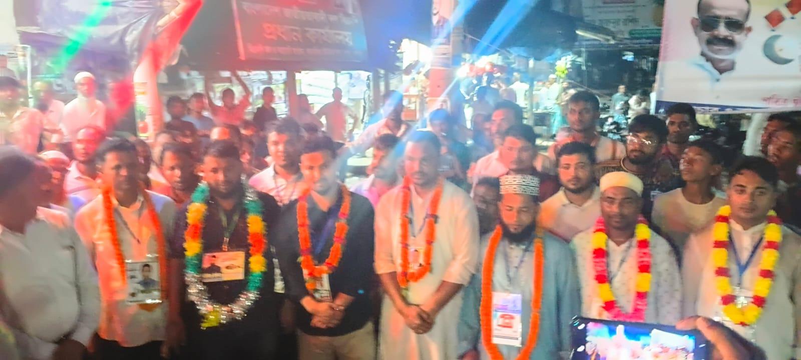 <h1>বারবাকিয়া বাজারের দ্বি-বার্ষিক নির্বাচন সম্পন্ন, সভাপতি-মানিক,সম্পাদক-আনিছ</h1>