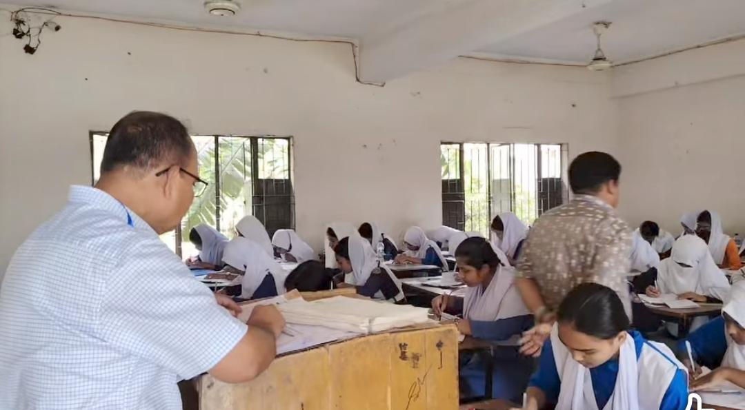 সংযুক্ত ছবি