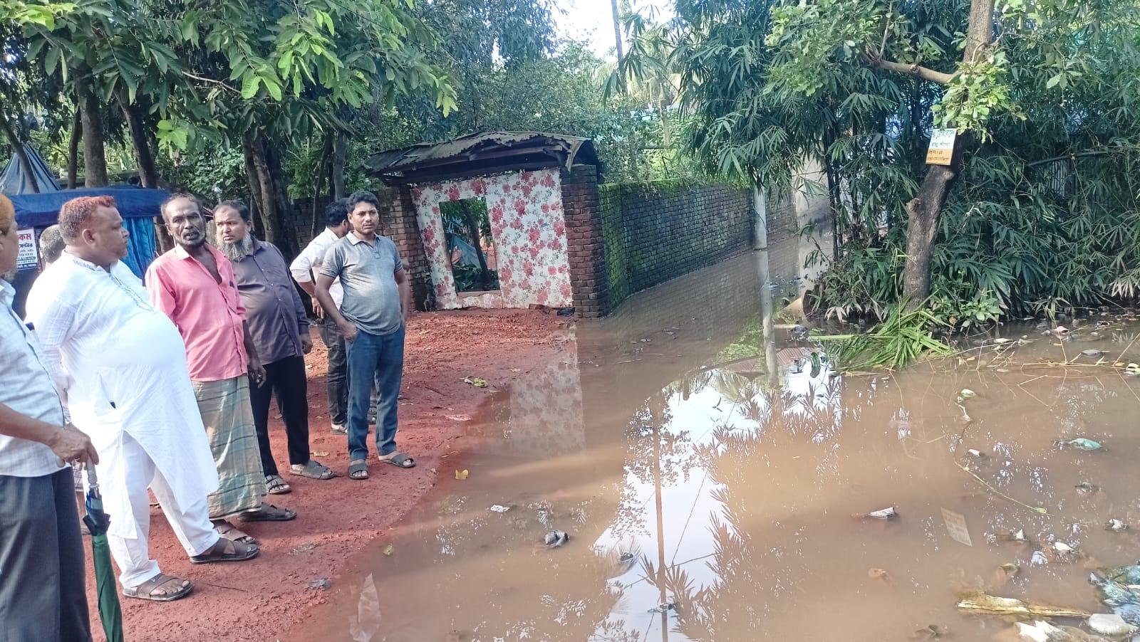 সংযুক্ত ছবি